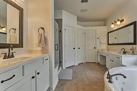18 Wyckham Circle The Woodlands TX 77382