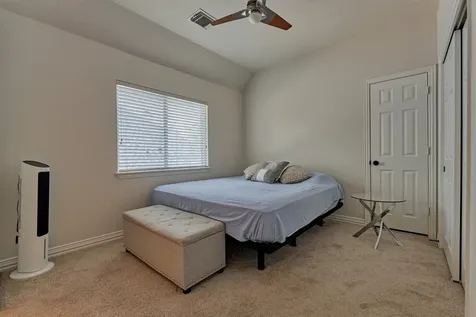 18 Wyckham Circle The Woodlands TX 77382