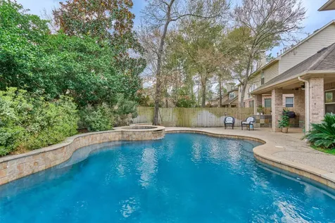 18 Wyckham Circle The Woodlands TX 77382