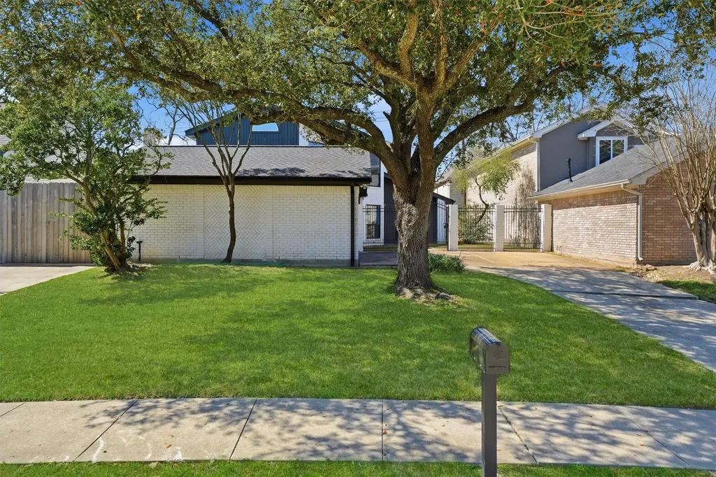 1202 Forest Home Drive Houston TX 77077