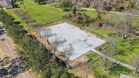 1202 Forest Home Drive Houston TX 77077