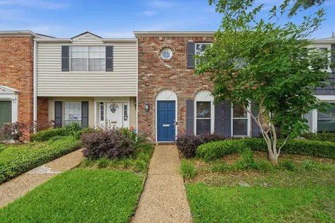2505 Briar Ridge Drive 50 Houston TX 77057