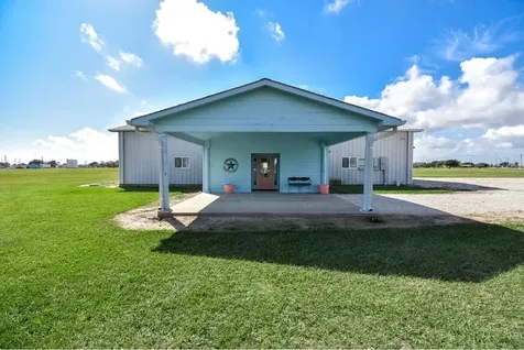 1535 Bayview Drive Palacios TX 77465