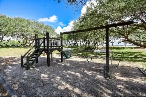1535 Bayview Drive Palacios TX 77465