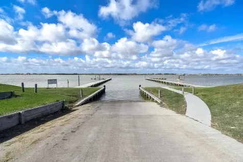 1535 Bayview Drive Palacios TX 77465