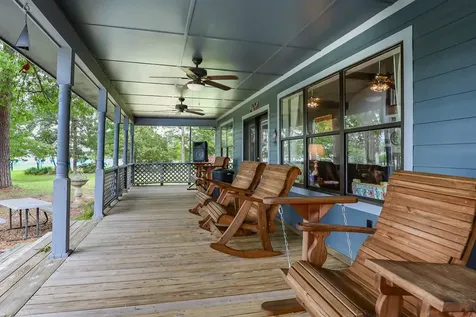 628 County Road 452 Bronson TX 75930