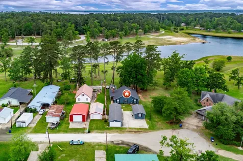 628 County Road 452 Bronson TX 75930