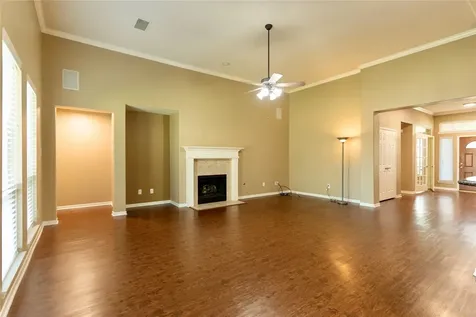 913 Elm Pointe Lane League City TX 77573