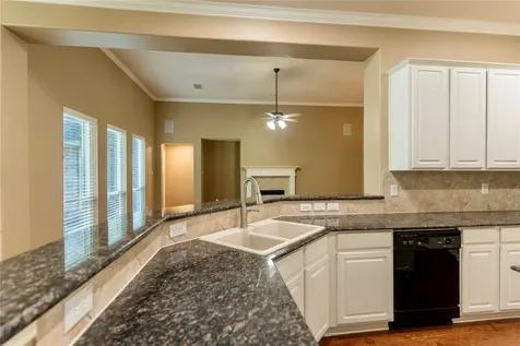 913 Elm Pointe Lane League City TX 77573