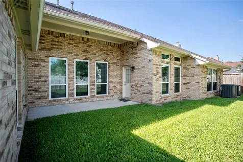 913 Elm Pointe Lane League City TX 77573