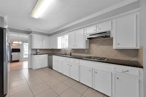 7403 Theisswood Road Spring TX 77379