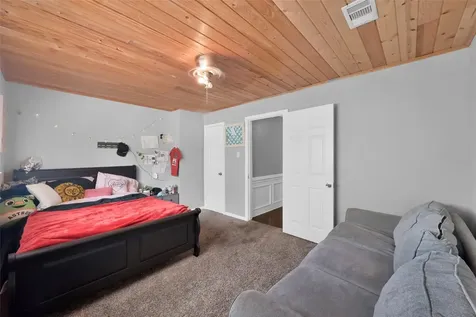7403 Theisswood Road Spring TX 77379