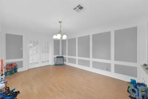 7403 Theisswood Road Spring TX 77379