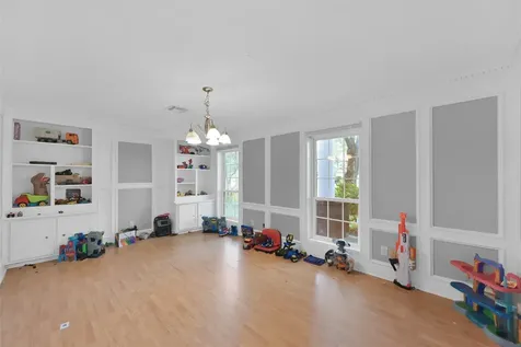 7403 Theisswood Road Spring TX 77379