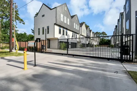 5302 Kindred Garden Lane A Houston TX 77091