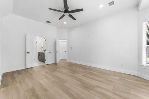 138 W Stockbridge Landing Circle Spring TX 77382
