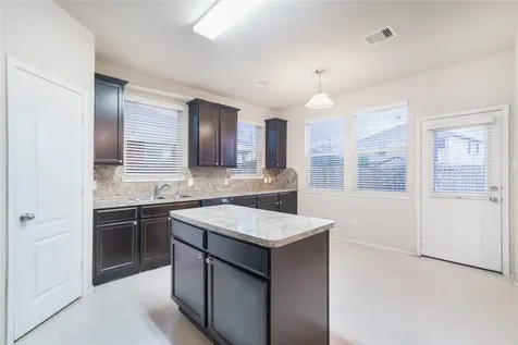 1315 Squire Drive Baytown TX 77521