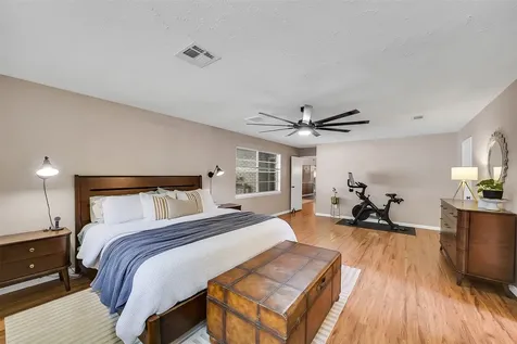 15607 Artoys Drive Tomball TX 77377