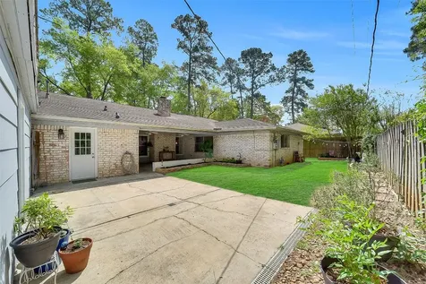 15607 Artoys Drive Tomball TX 77377