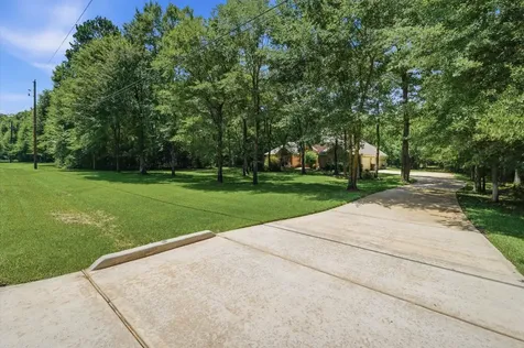 33206 Windcrest Estates Boulevard Magnolia TX 77354