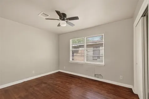 5810 Flamingo Drive Houston TX 77033