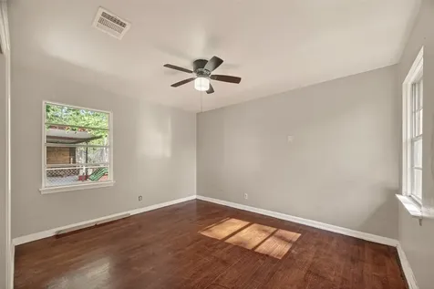 5810 Flamingo Drive Houston TX 77033