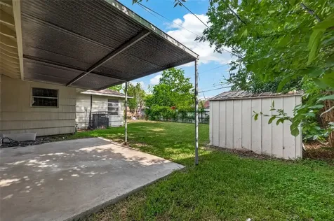 5810 Flamingo Drive Houston TX 77033