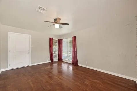 5810 Flamingo Drive Houston TX 77033