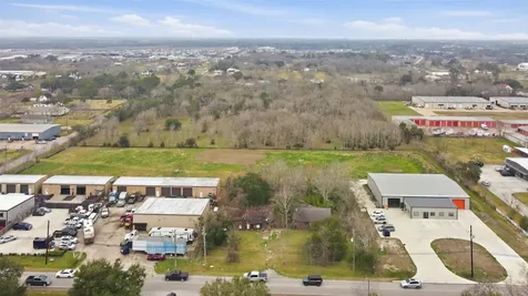 2109 County Road 129 Pearland TX 77581