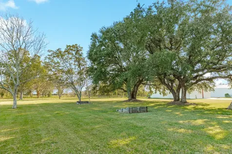 310 County Road 47 Angleton TX 77515