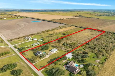 310 County Road 47 Angleton TX 77515