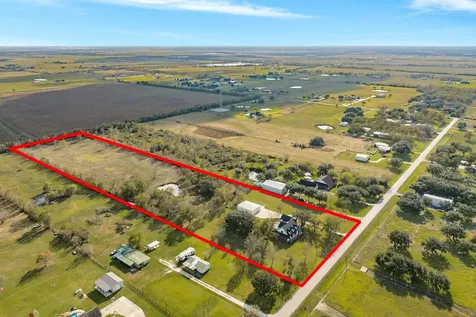310 County Road 47 Angleton TX 77515
