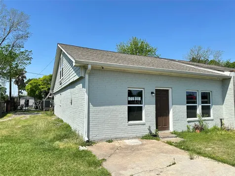 12703 W Hardy Road Houston TX 77037