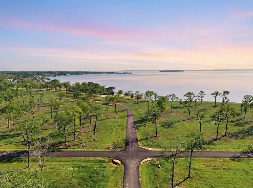 Lot 8 Island View Livingston TX 77351