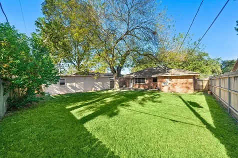 1115 Cottage Oak Lane Houston TX 77091