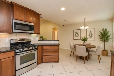 231 S Lantana Circle Sealy TX 77474