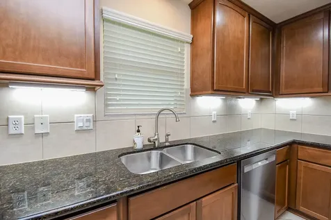 231 S Lantana Circle Sealy TX 77474