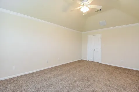231 S Lantana Circle Sealy TX 77474