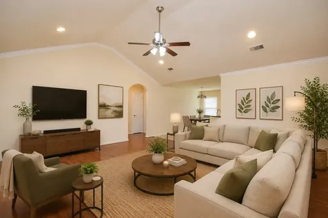 231 S Lantana Circle Sealy TX 77474