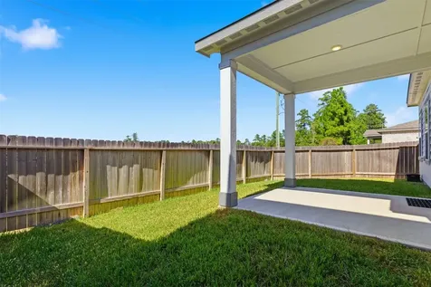 88 Ashe Juniper Way Magnolia TX 77354
