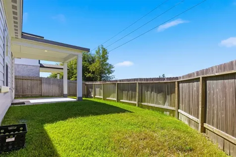 88 Ashe Juniper Way Magnolia TX 77354