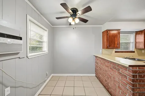 6116 Octavia Street 1/2 Houston TX 77026