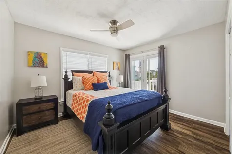 1330 Coral Way Tiki Island TX 77554