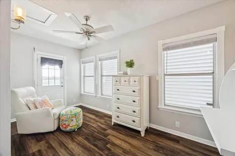 1330 Coral Way Tiki Island TX 77554