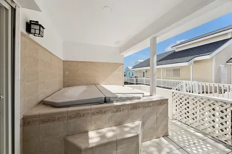 1330 Coral Way Tiki Island TX 77554
