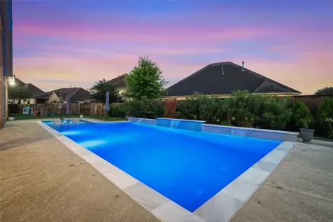 10211 Cove Court Iowa Colony TX 77583