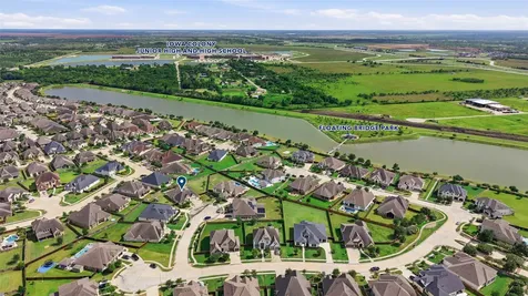 10211 Cove Court Iowa Colony TX 77583