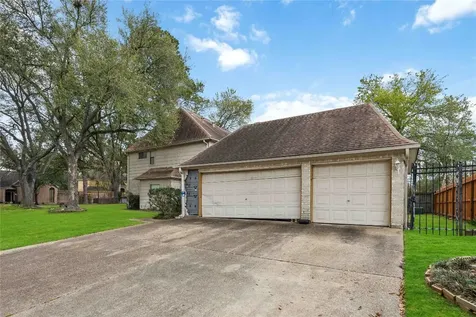 7227 Birchtree Forest Drive Houston TX 77088