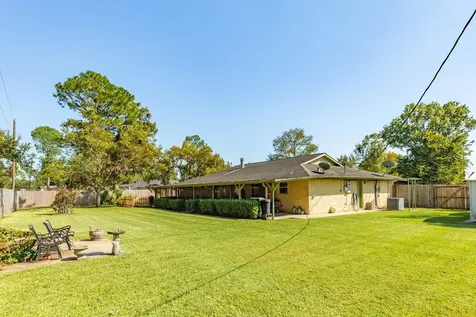 229 Yaupon Drive Brazoria TX 77422