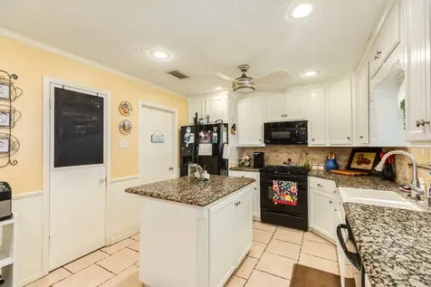 229 Yaupon Drive Brazoria TX 77422
